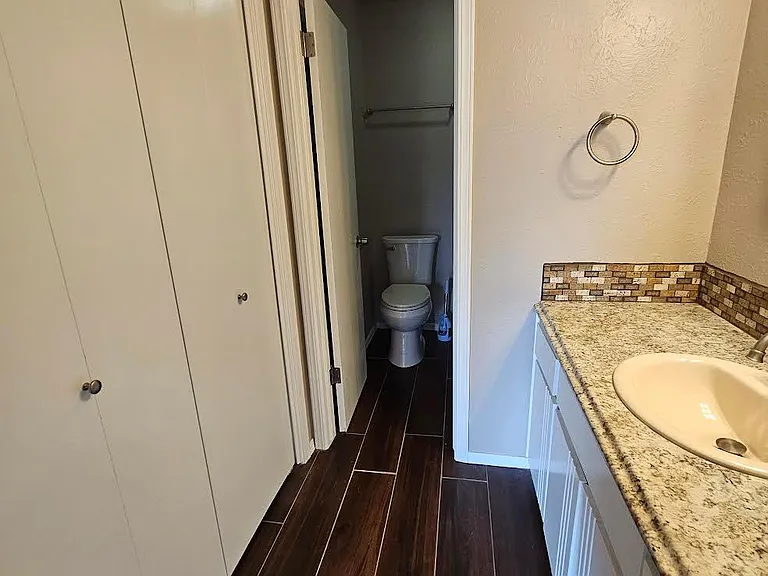 2737 NE Euclid Ave #A — Photo 9