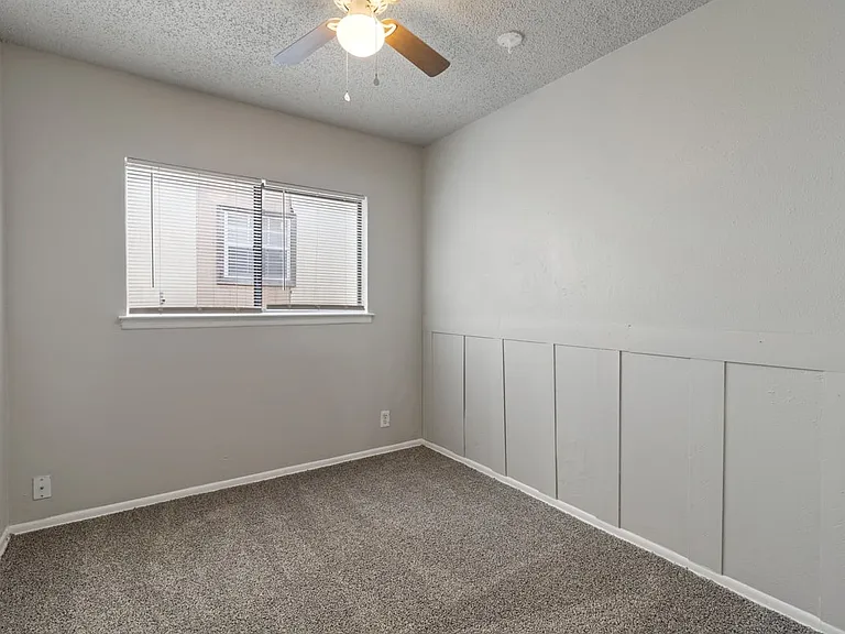 6618 Swiss Oaks Dr — Photo 15