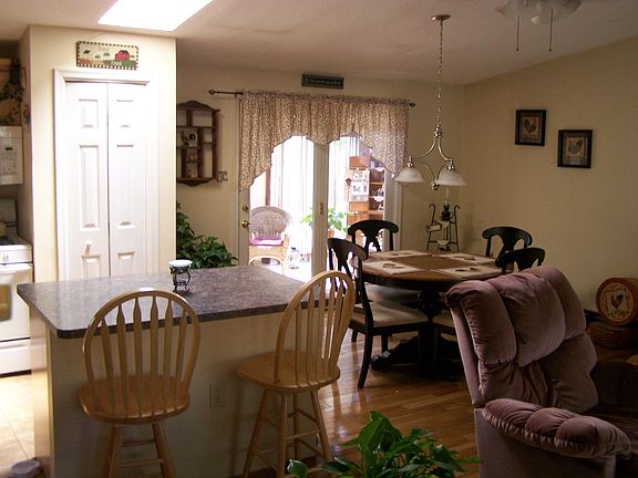 Kitchen,Dining room