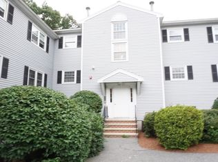 373 Aiken Ave APT 1, Lowell, MA 01850