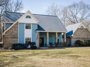 605 S Springlake Cir, Terry, MS 39170