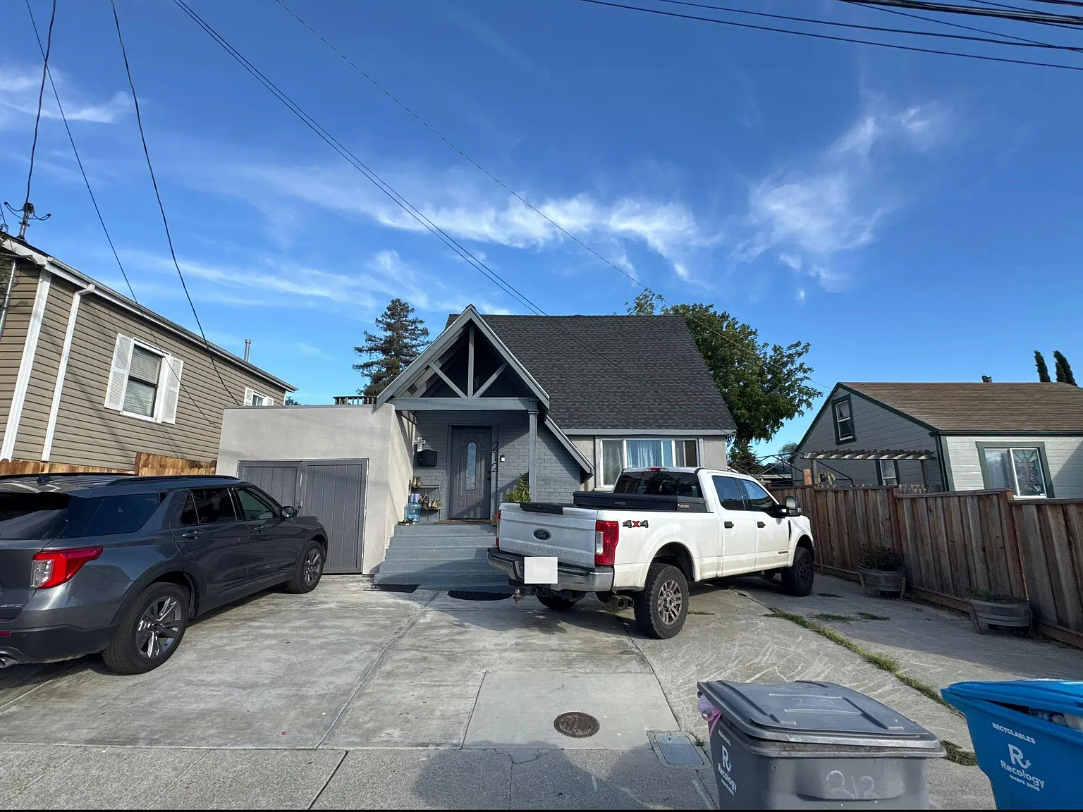 212 Starr Ave photo 1
