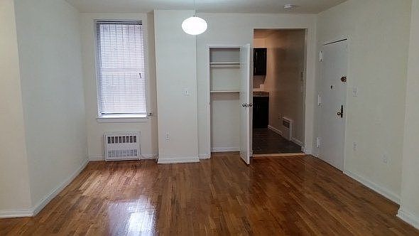 2nd image of 773 Quincy St APT 1A