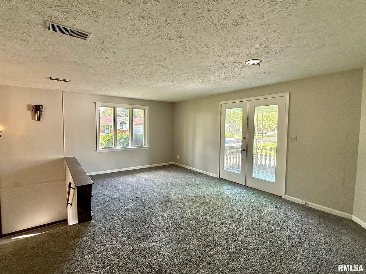 Building Photo - 105 Paradise Ct #A-5