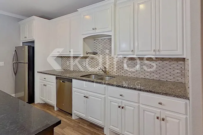 7203 Mosley St — Photo 6