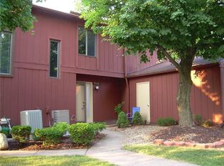7342 Creekwood Dr #5B, North Royalton, OH 44133