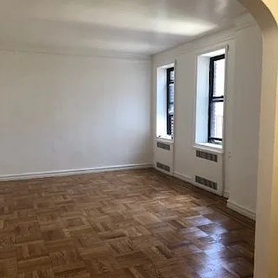 Rented by BSRG Realty | media 15