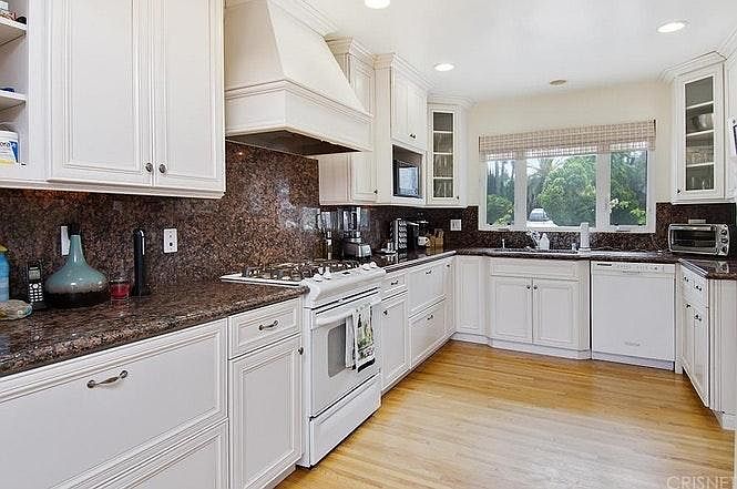 Gourmet Kitchen