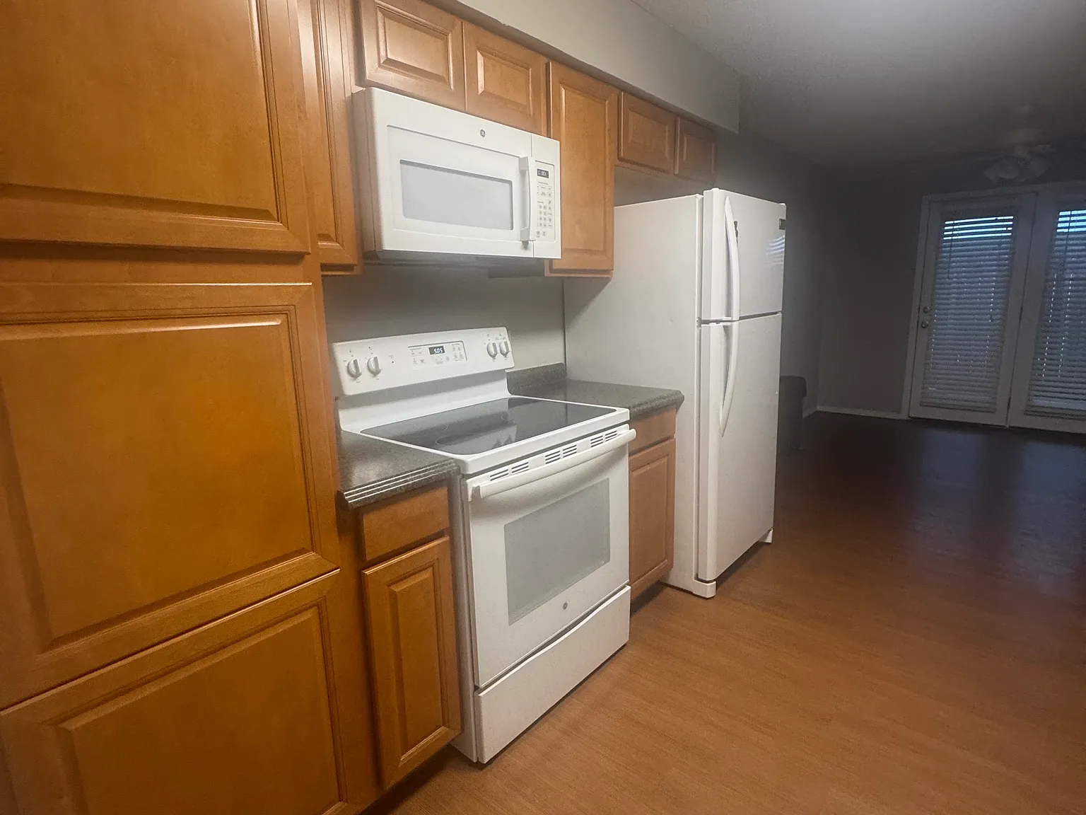 3 bed, 1550 sqft, $1,800 — Photo 3