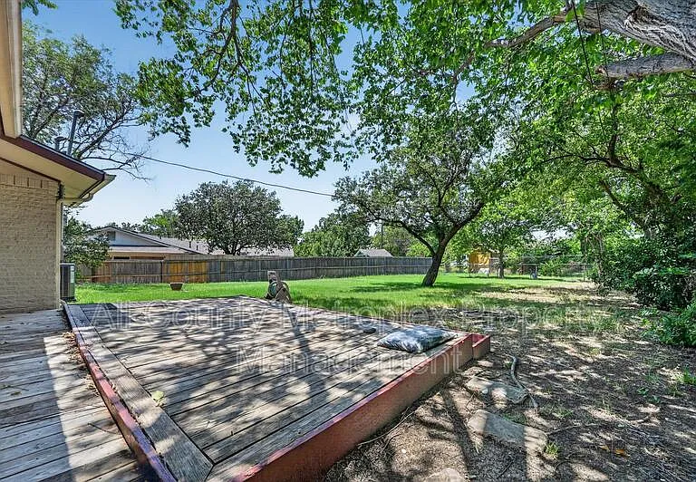 2861 Mark Twain Dr — Photo 7