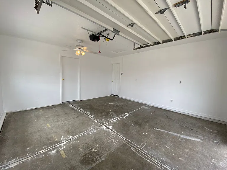 6582 W Hershey Way — Photo 33