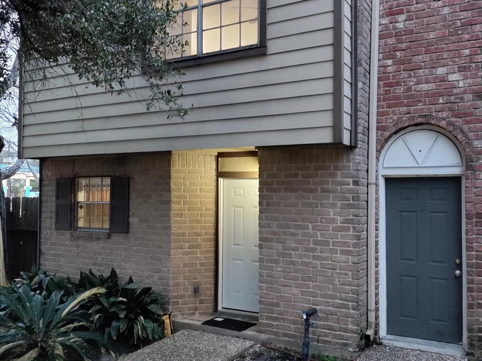 2 bed, 2.5 bath, 1064 sqft, $1,400 — Photo 2