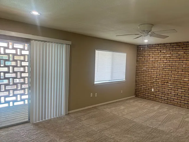 4100 Apartments — Photo 37