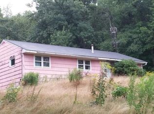 158 Ashby Rd, Ashburnham, MA 01430