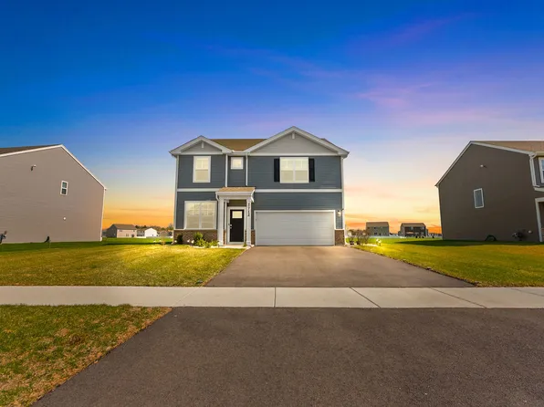 2712 Berrywood Ln, Yorkville, IL 60560