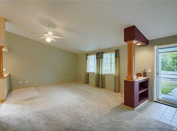 4th image of 27817 73rd Ave NW