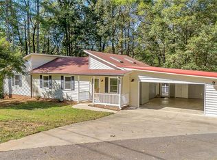149 Stonebridge Rd, Purlear, NC 28665
