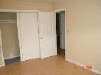 4th image of 2546 N Harlem Ave