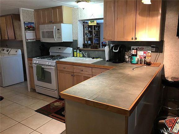 3rd image of 8132 S Aspen Dr
