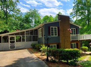 37 Home Place Ln, Hickory, NC 28601