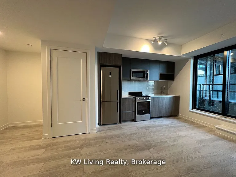 799 The Queensway #605 — Photo 13