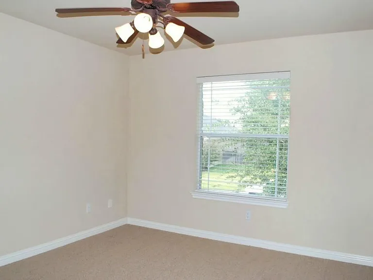 1002 Sedalia St — Photo 14