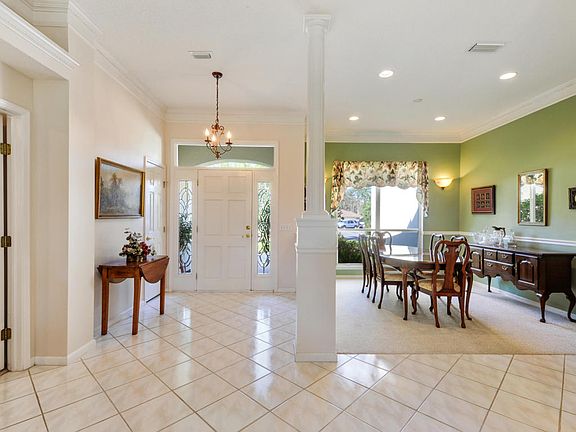 5th image of 105 Twin Cedar Ct
