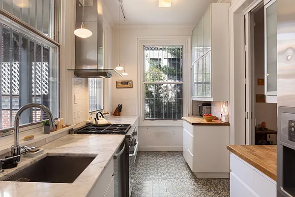 Rented by Corcoran | media 13