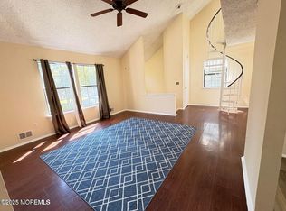 702 Goldthread Ct, Jackson, NJ 08527