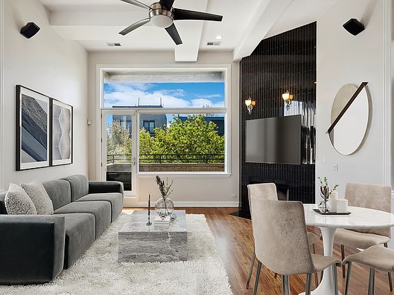 2nd image of 1019 N Marshfield Ave #3