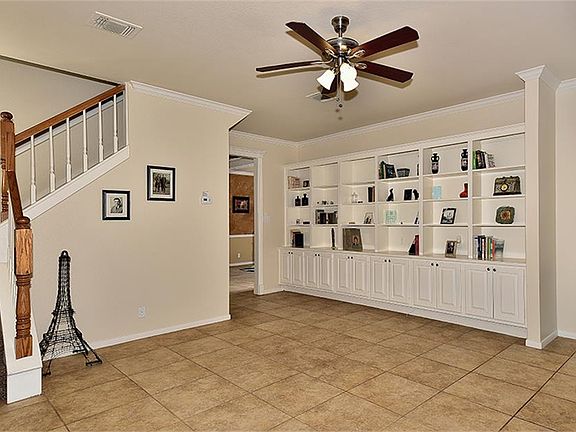 3rd image of 37703 Pinwood Ct