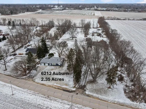 6212 Auburn Rd, Rockford, IL 61101
