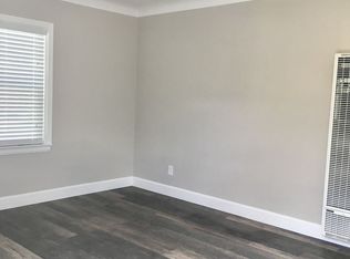 2516 E 15th St, Long Beach, CA 90804