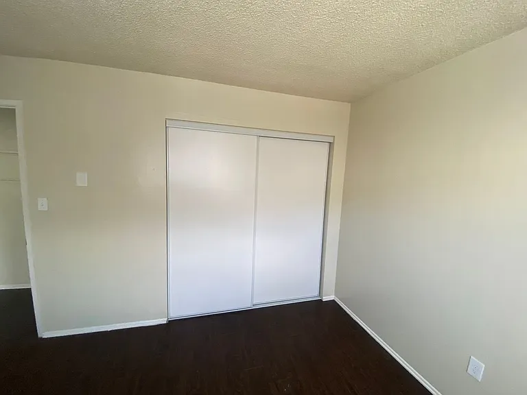 508 S Victoria Ave — Photo 7