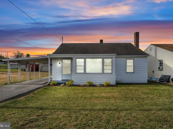 1468 Carlisle Pike, Hanover, PA 17331