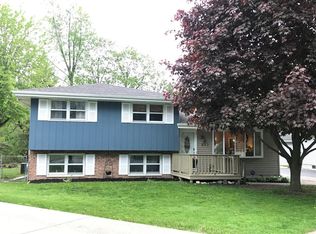 849 Cardinal Ct, Hobart, IN 46342
