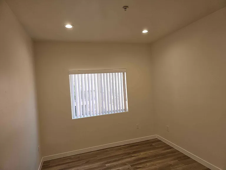 Fruitland Dr — Photo 26