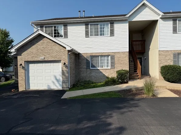 965 Constance Ln Unit E, Sycamore, IL 60178