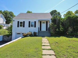 98 Jefferson Ave, Valhalla, NY 10595