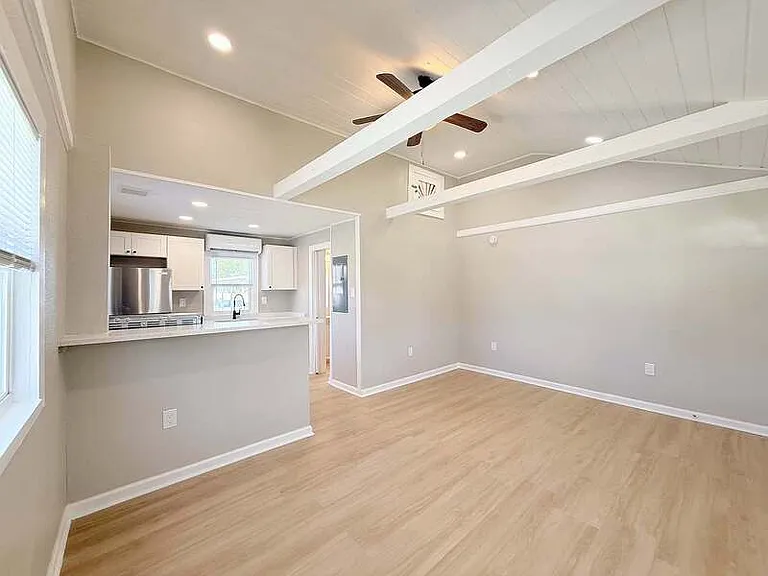13207 3rd St E #6 — Photo 9