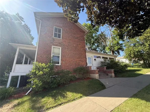 123 2nd Ave SW, Mount Vernon, IA 52314