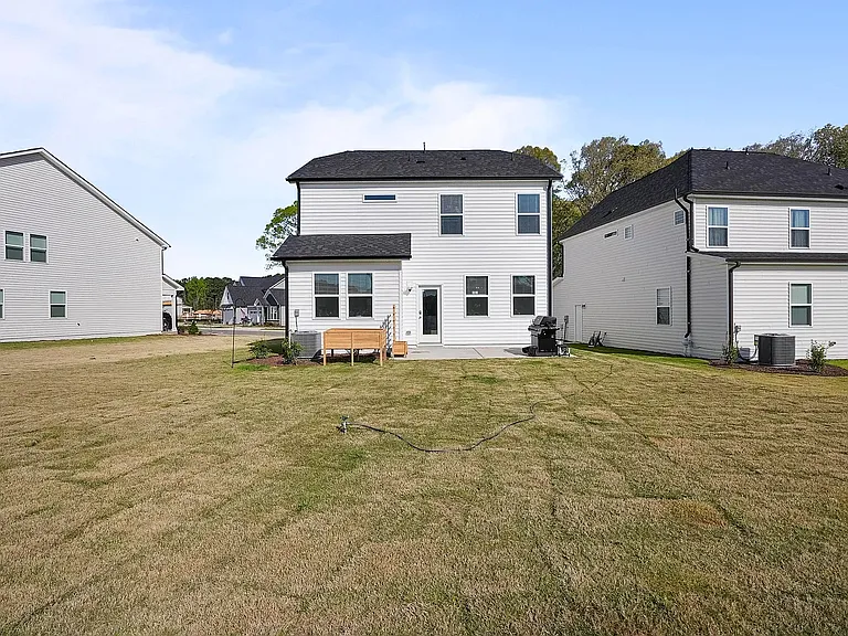428 Longleaf Glen Ln — Photo 3