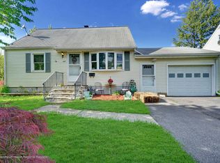 147 Forrest Ln, Phillipsburg, NJ 08865