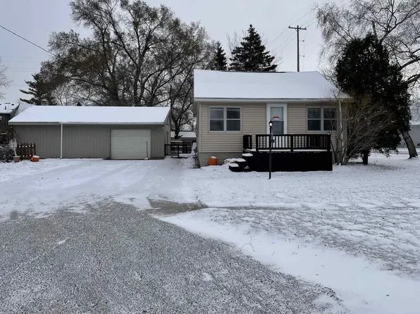 223 W Grove St, Kawkawlin, MI 48631