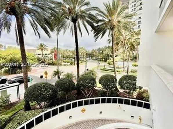 9595 Collins Ave, Surfside, FL