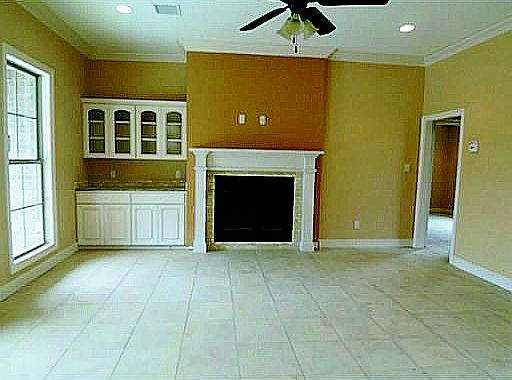 2nd image of 121 Sir Williams Way