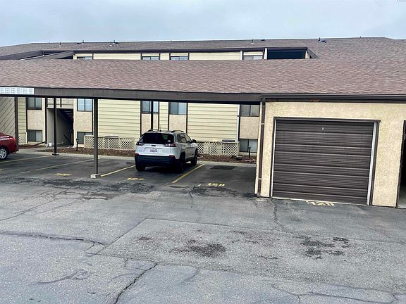 3rd image of 303 Gage Blvd APT 321