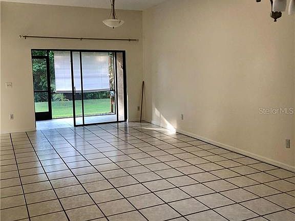 4th image of 8353 Sandpoint Blvd