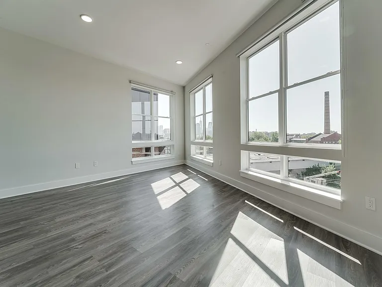 660 Grand St #310 — Photo 17