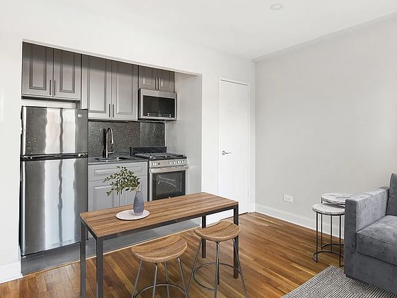 2nd image of 31-85 Crescent St APT 307